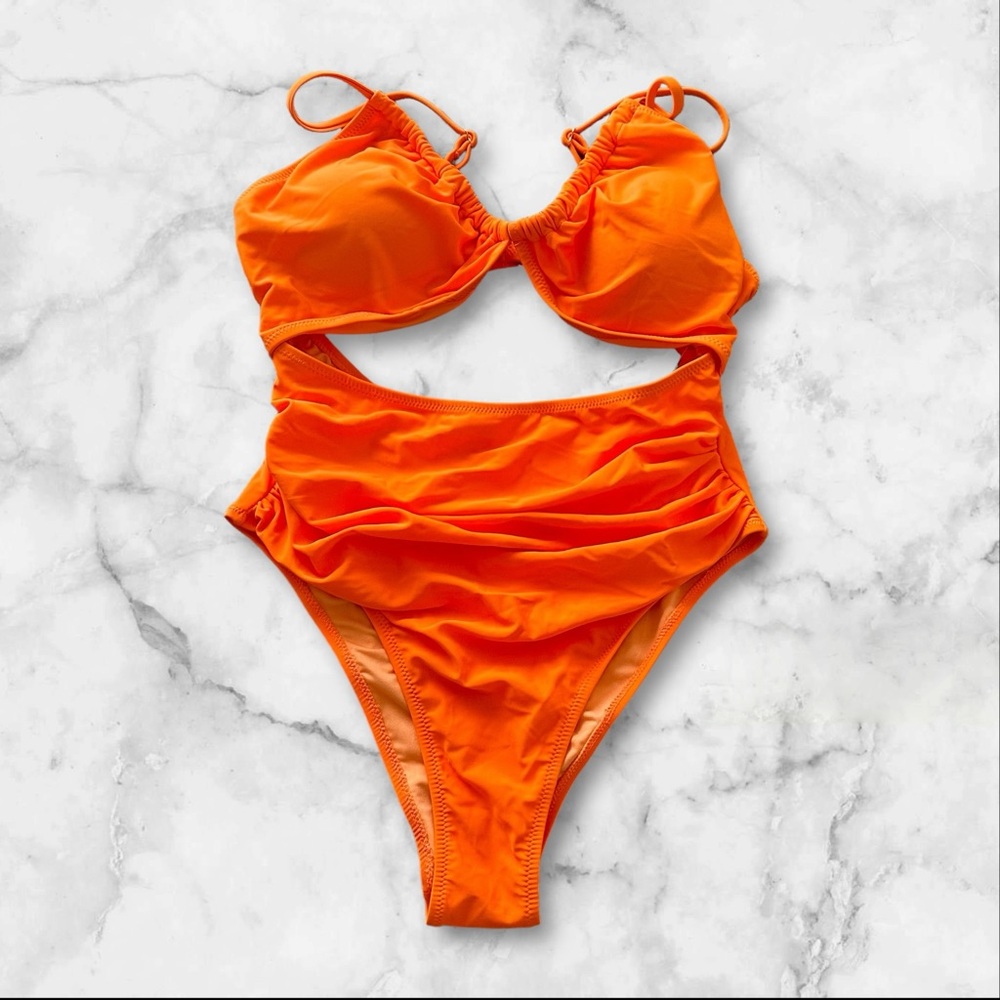 Blooming Jelly Women’s High Cut Out One Piece Swimsuit Orange Size M NWT